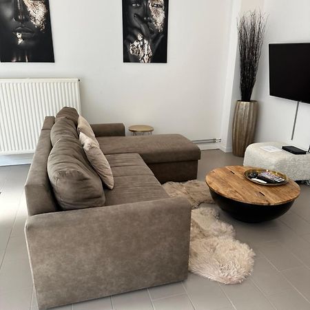 Antwerp West Side Apartment Zwijndrecht Bagian luar foto
