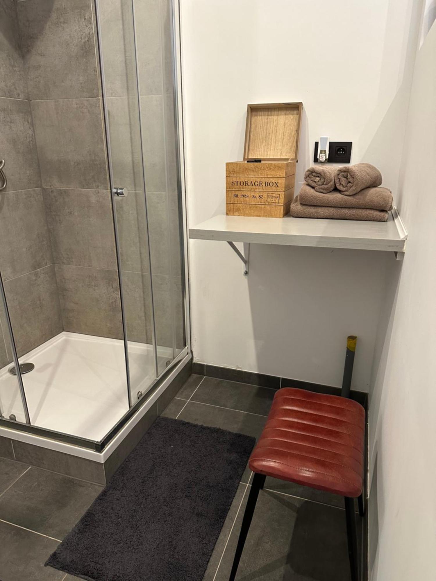Antwerp West Side Apartment Zwijndrecht Bagian luar foto