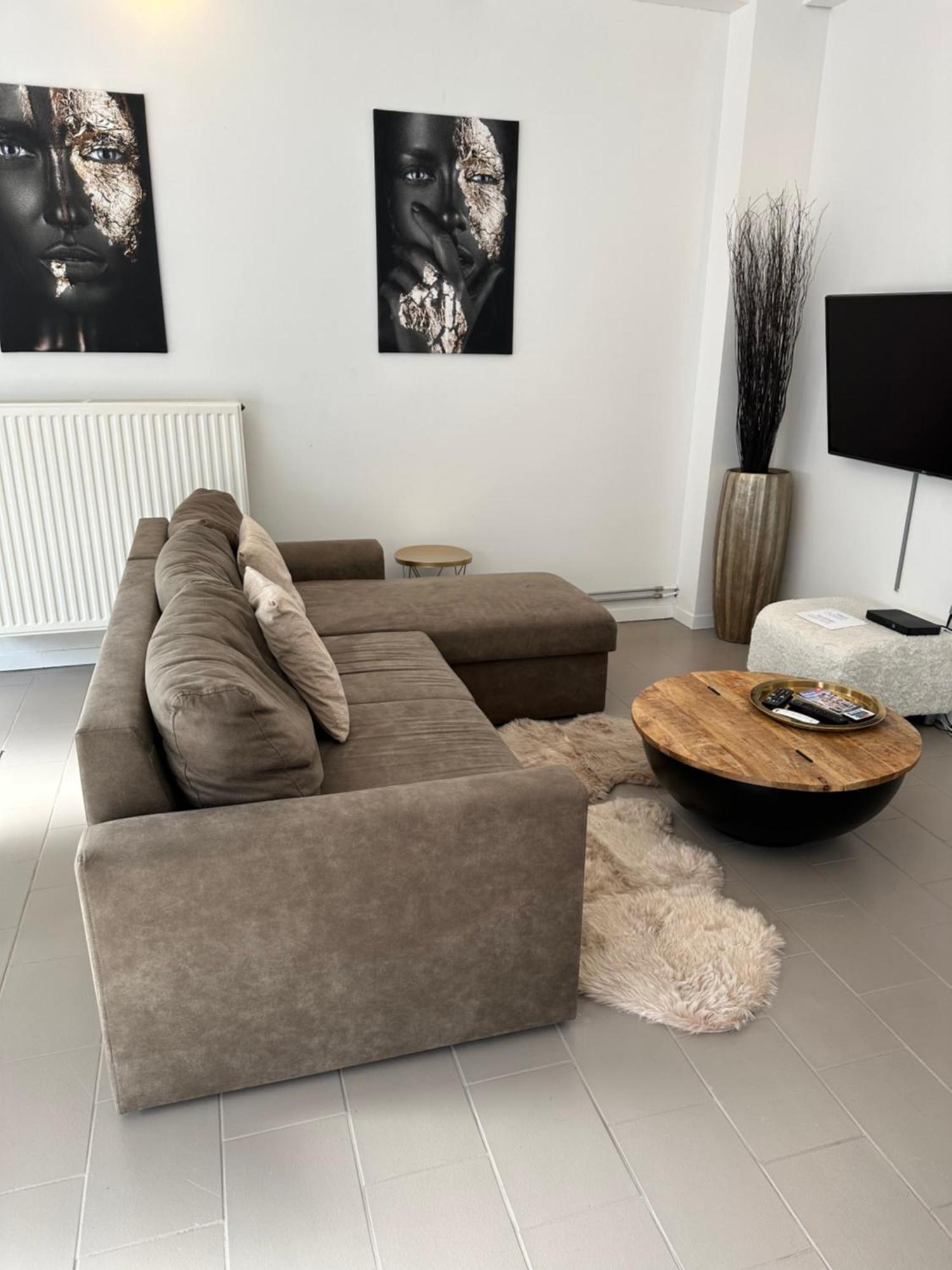 Antwerp West Side Apartment Zwijndrecht Bagian luar foto